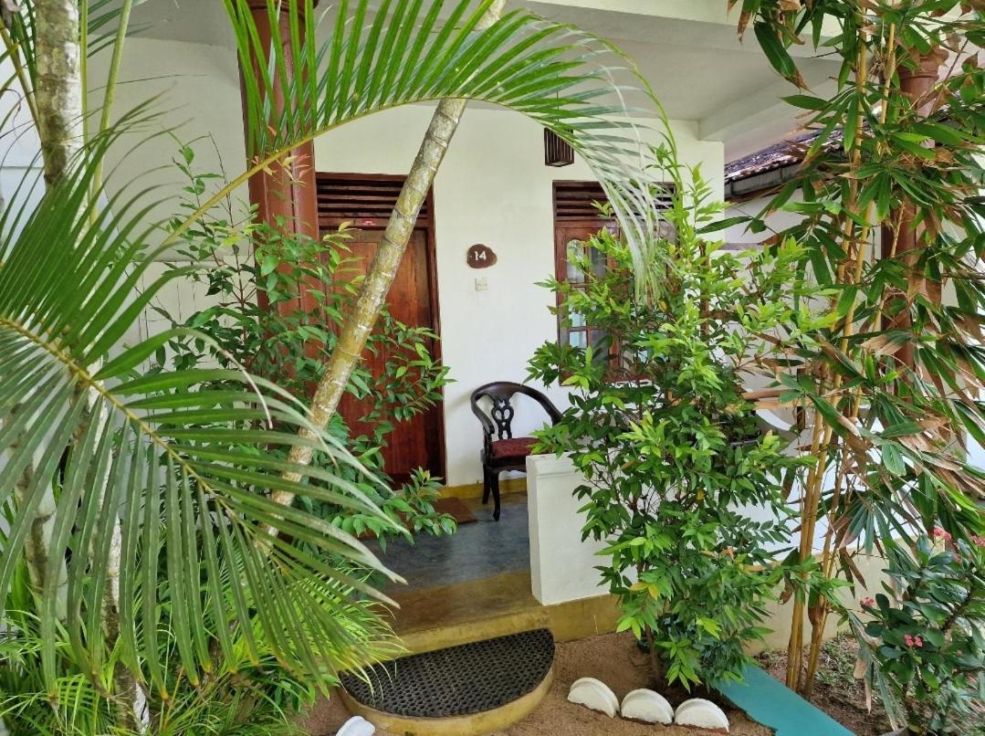 Panorama Beach Hotel Tangalle Zewnętrze zdjęcie